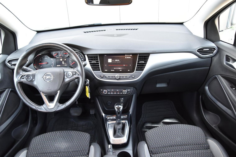 Vehicle Image 17