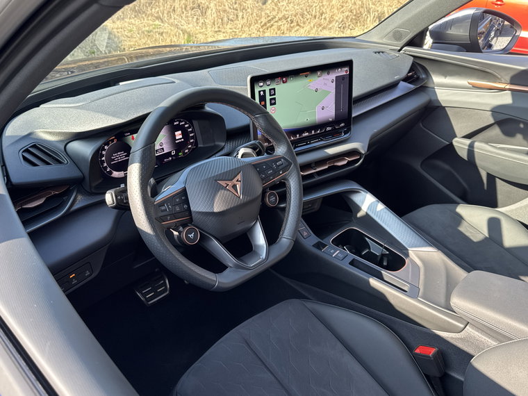 Vehicle Image 30