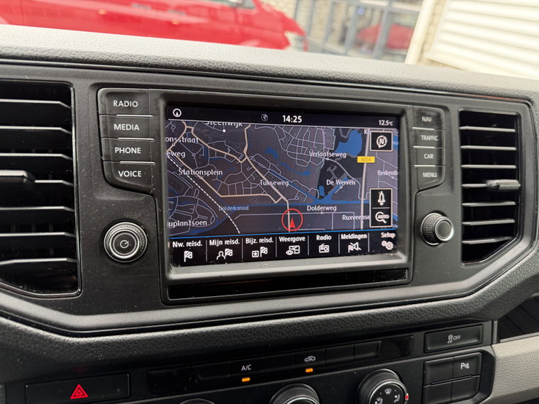 Vehicle Image 14