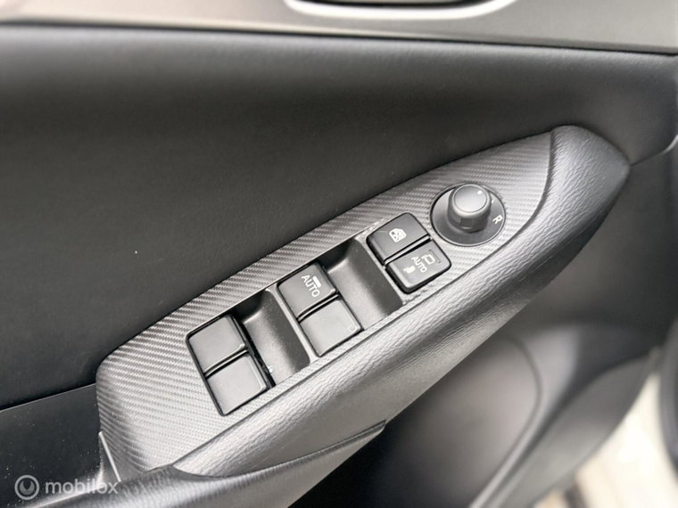 Vehicle Image 27