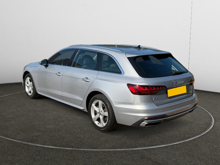 Vehicle Image 25