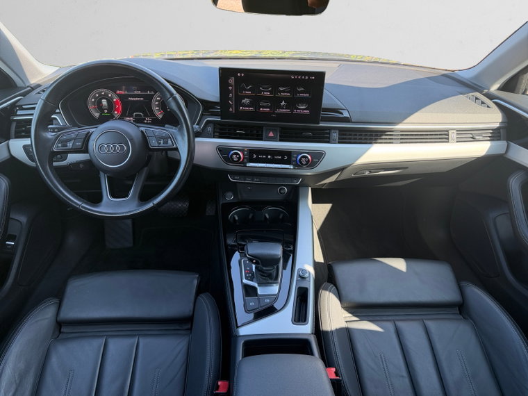 Vehicle Image 6