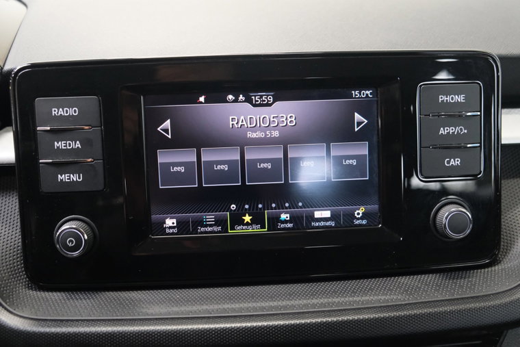 Vehicle Image 19