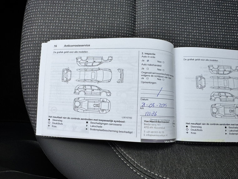 Vehicle Image 15