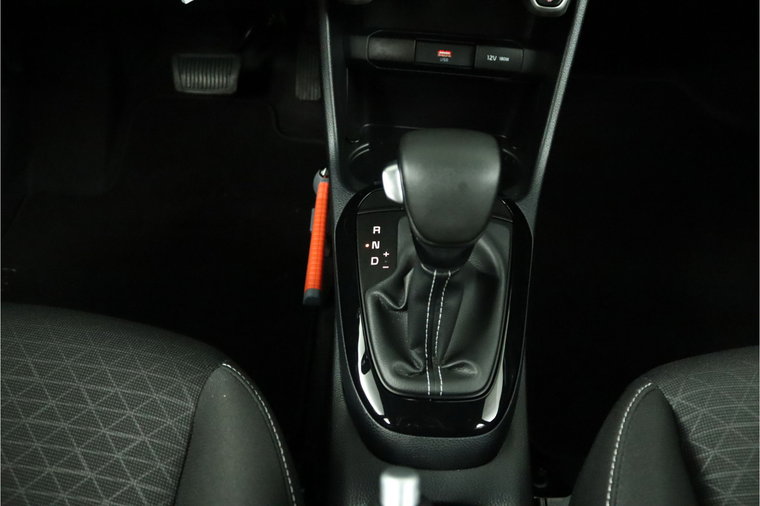 Vehicle Image 26