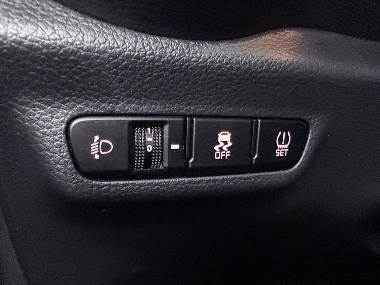 Vehicle Image 26