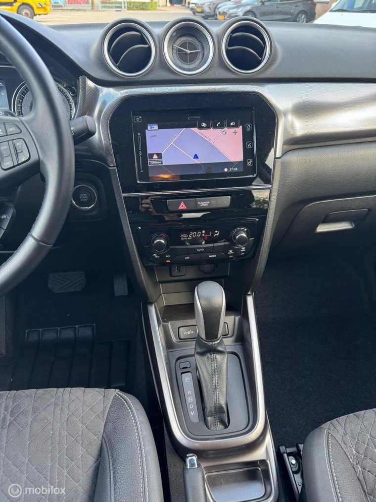 Vehicle Image 17