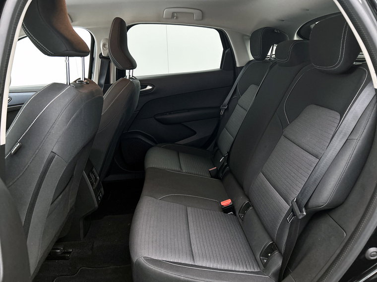 Vehicle Image 25