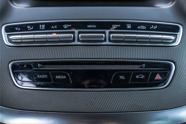 Vehicle Image 28