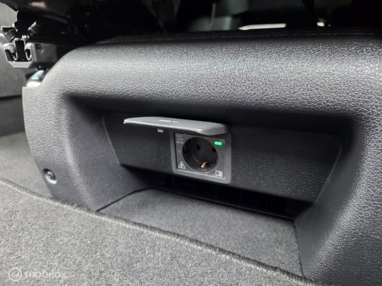 Vehicle Image 39