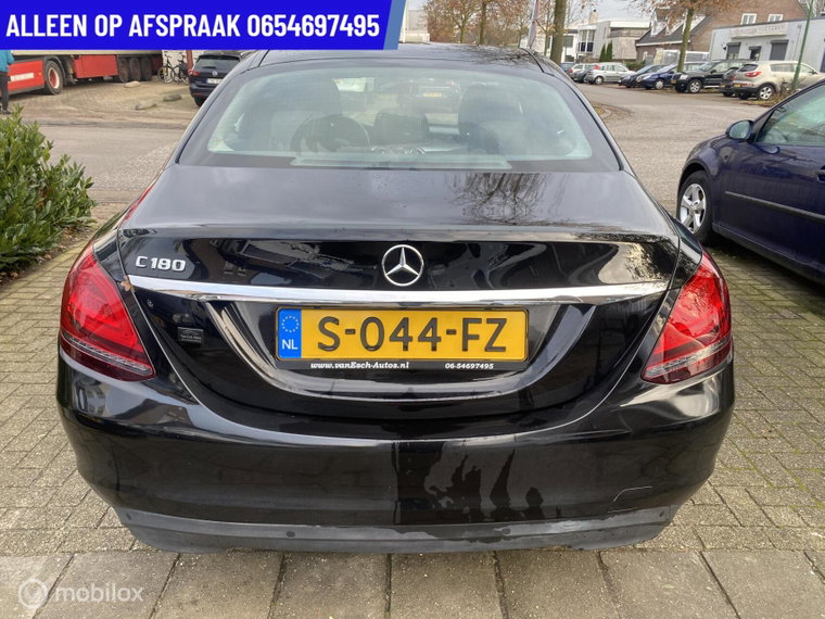 Vehicle Image 26