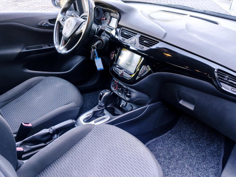Vehicle Image 18