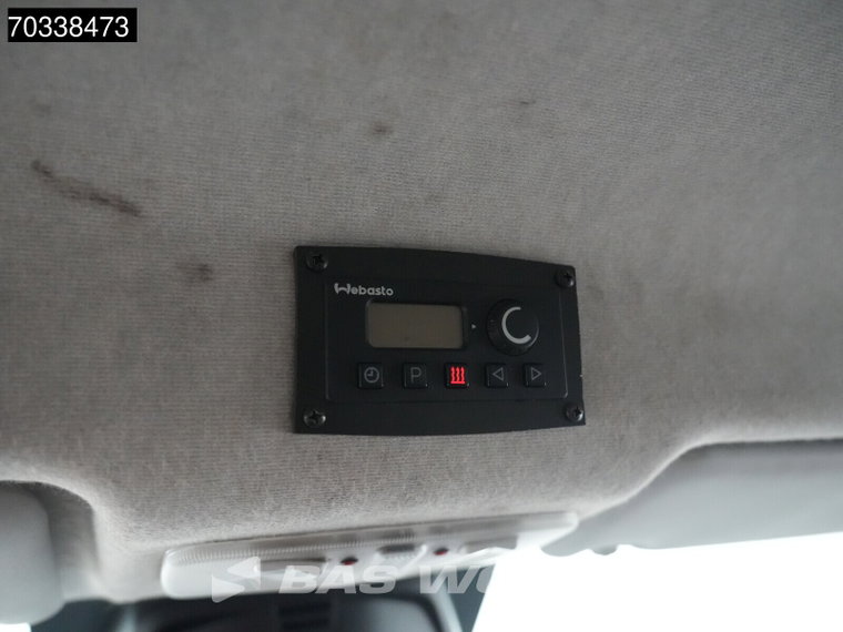 Vehicle Image 27