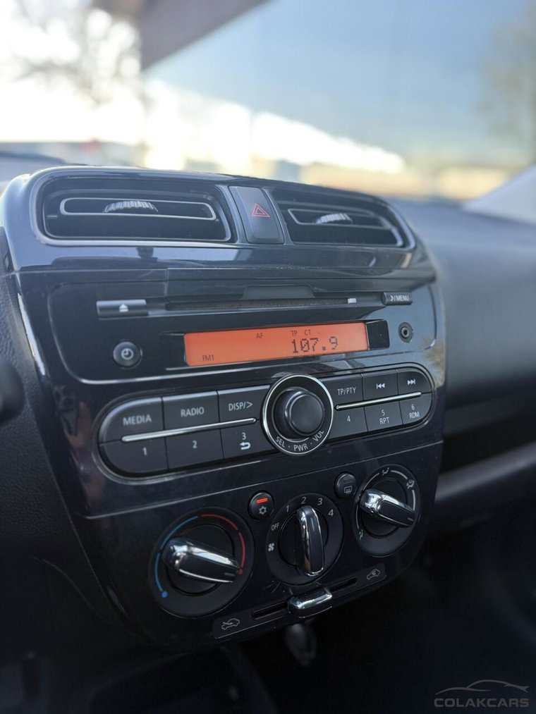 Vehicle Image 26