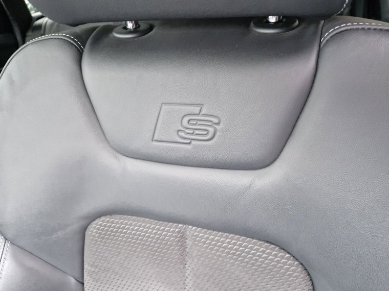 Vehicle Image 38