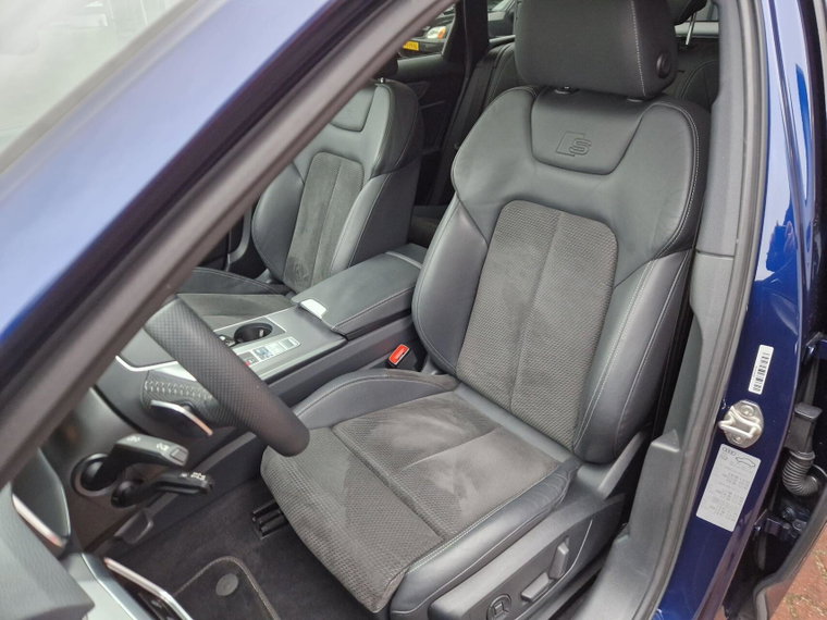 Vehicle Image 40