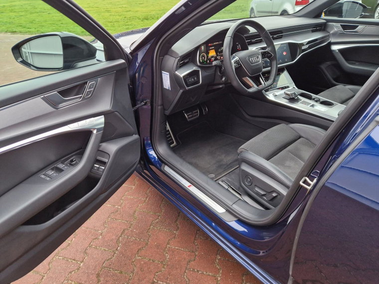 Vehicle Image 45