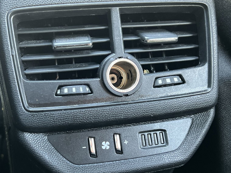 Vehicle Image 45