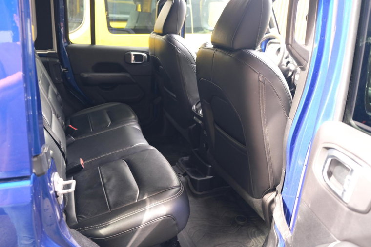 Vehicle Image 37