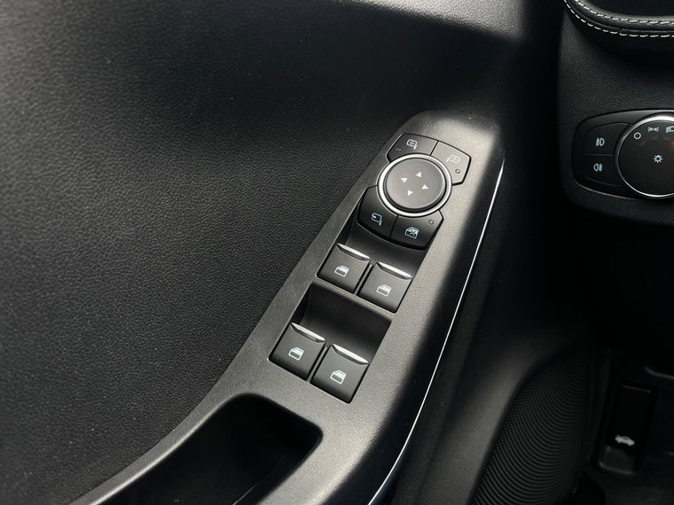 Vehicle Image 24