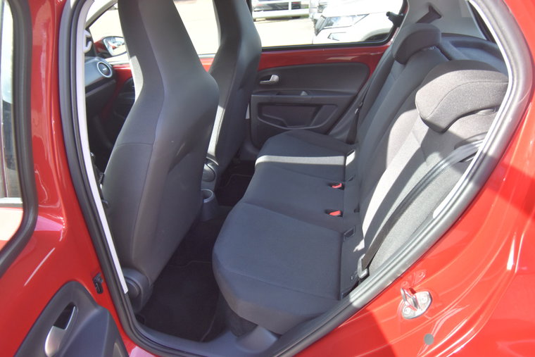 Vehicle Image 16