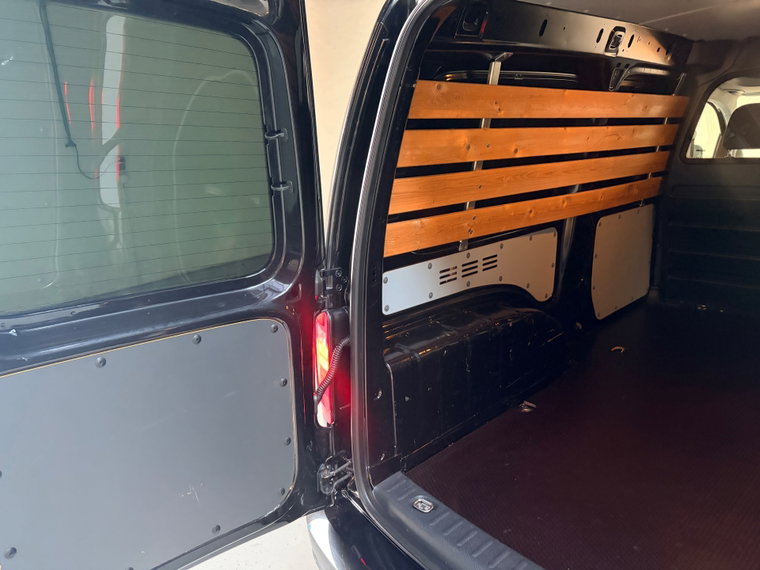 Vehicle Image 33
