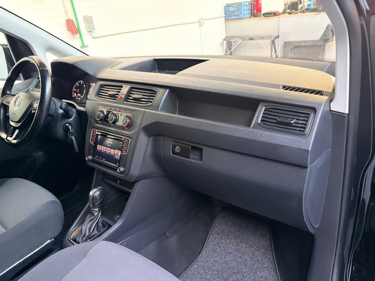 Vehicle Image 37