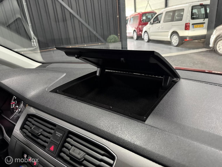 Vehicle Image 40
