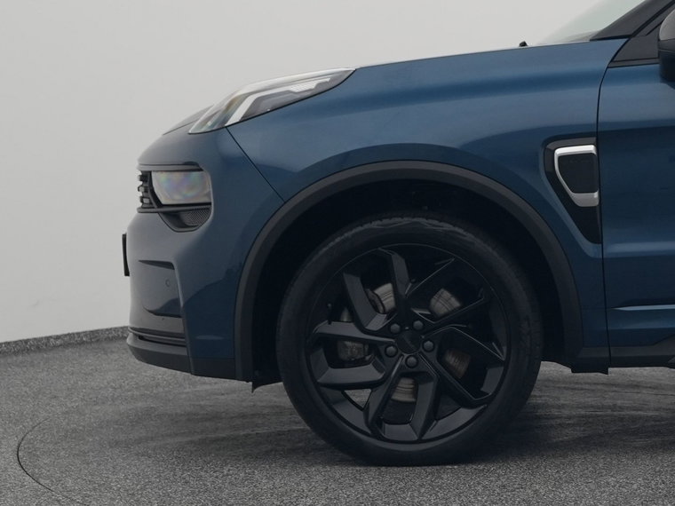Vehicle Image 21
