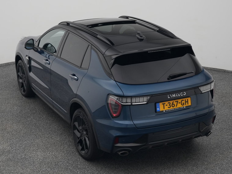 Vehicle Image 25