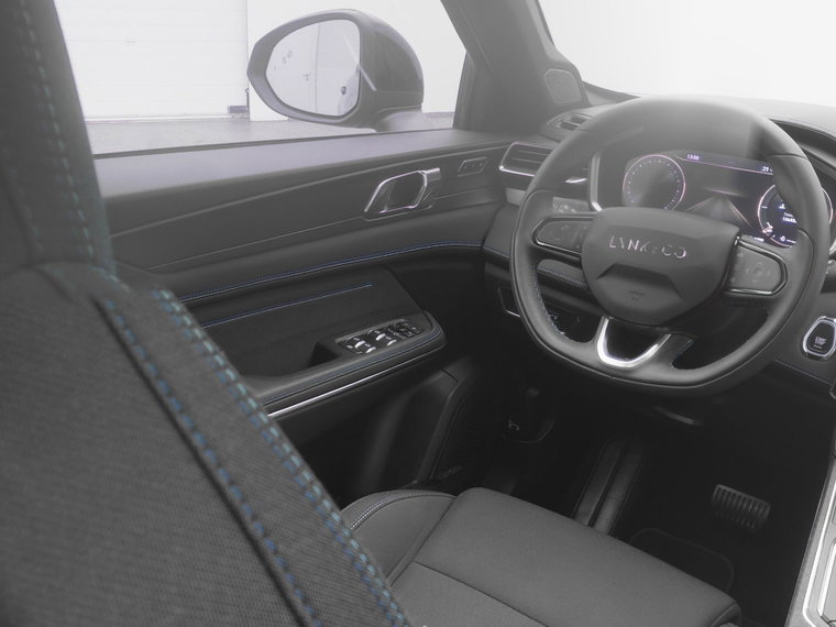 Vehicle Image 11