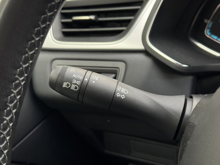 Vehicle Image 28
