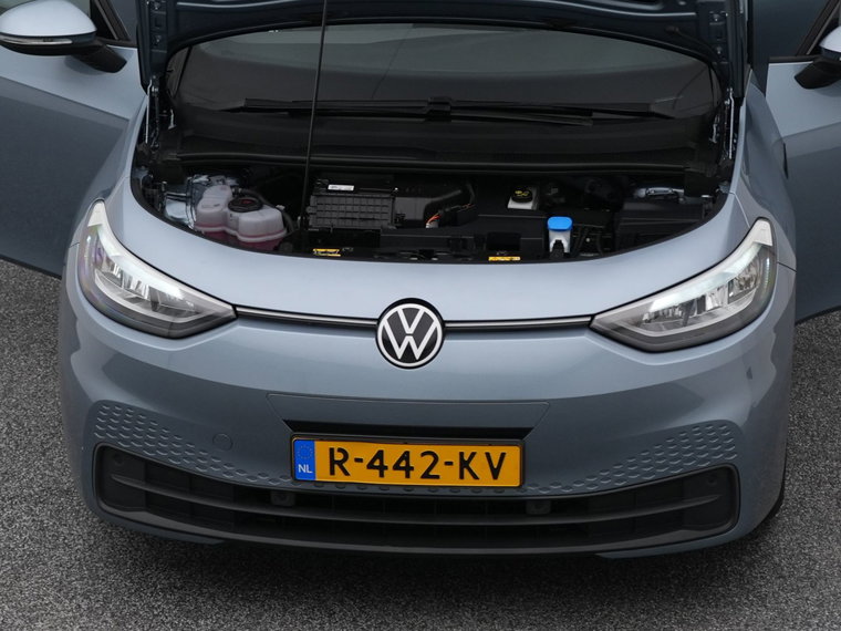 Vehicle Image 32