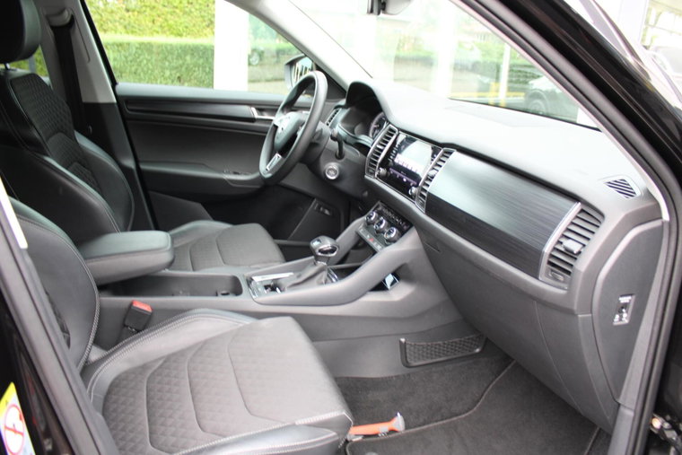 Vehicle Image 14