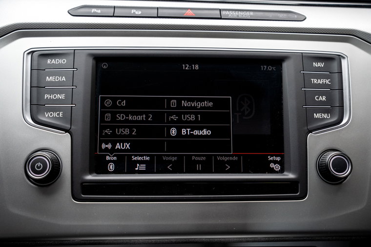 Vehicle Image 18