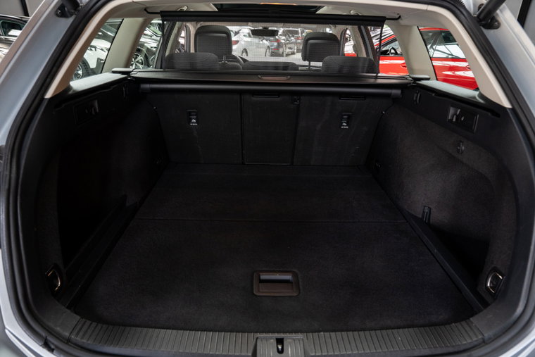 Vehicle Image 36