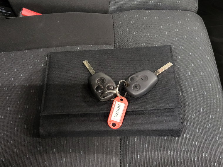 Vehicle Image 19