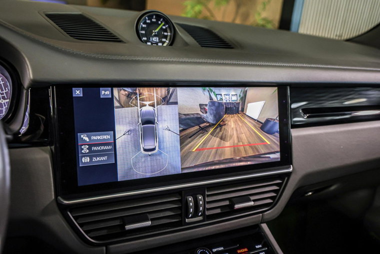 Vehicle Image 49