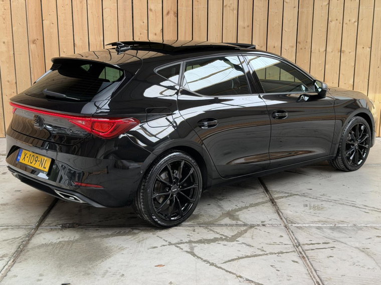 Vehicle Image 42