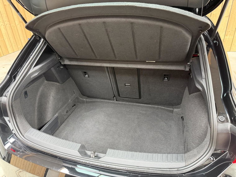 Vehicle Image 45