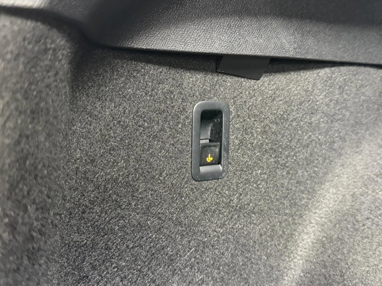Vehicle Image 46