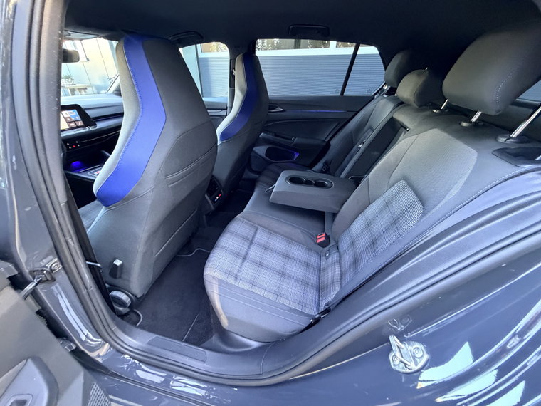 Vehicle Image 39