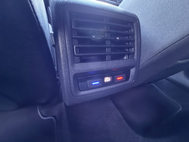 Vehicle Image 40