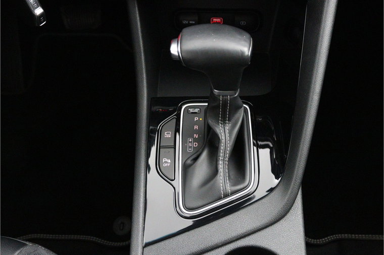 Vehicle Image 28