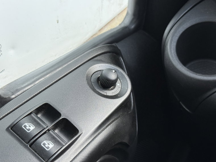 Vehicle Image 24