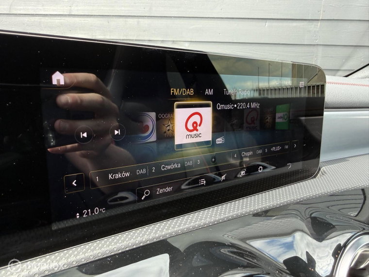 Vehicle Image 28