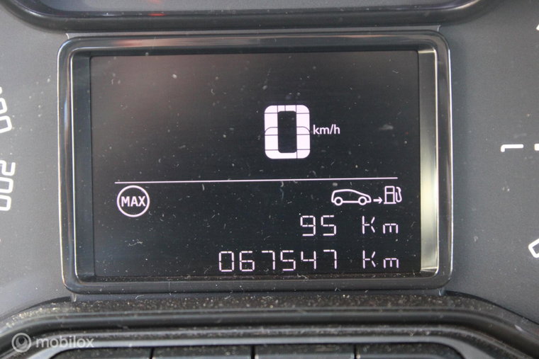 Vehicle Image 22
