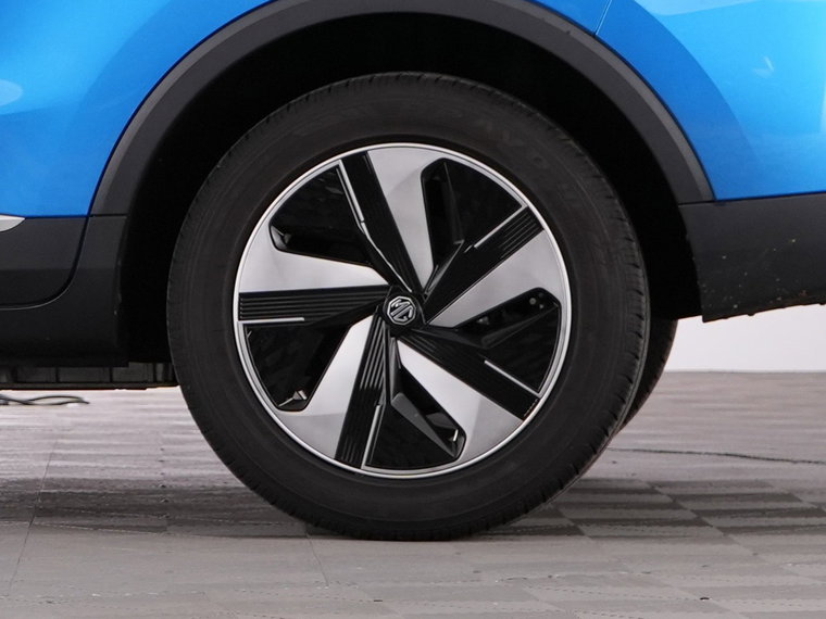 Vehicle Image 39