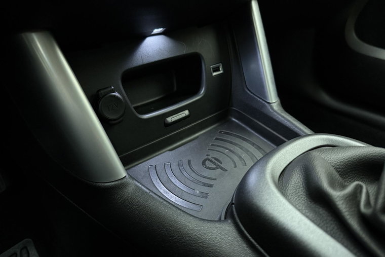 Vehicle Image 30