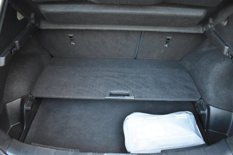 Vehicle Image 33